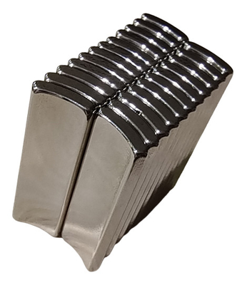 Beli Bentuk Busur Kustom BLDC Motor Neodymium Magnet R14.5 x R17.5 x 40 N50SH Penggunaan Industri online manufacture