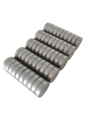 Beli Perak Terang N52 Neodymium Disc Magnet D50X15 Magnet NdFeB Sinter Yang Kuat online manufacture