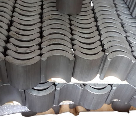 membeli Magnet Ferrit Bentuk Arc Y30 Y40 untuk Aplikasi Motor - Magnet Keramik Hard Custom online manufacture