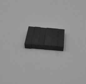 Beli Big Rectangular Y30 Ferrite Block Magnet Kekuatan Tinggi Untuk Penggunaan Door Catcher online manufacture