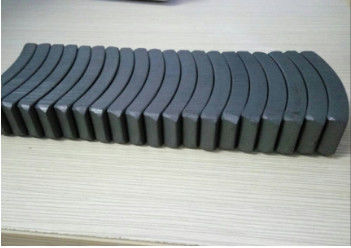 Beli Magnet Keramik Ferit Arc yang kuat Disinter Permanen Magnet Disesuaikan online manufacture