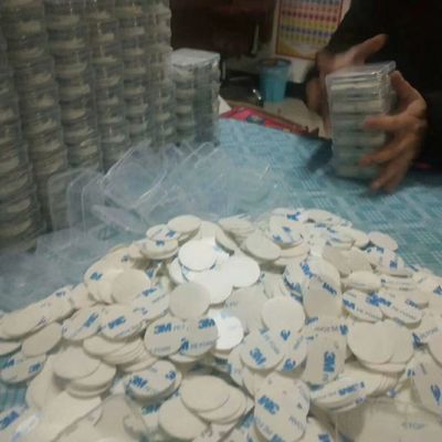 Beli N35 Grade Neodymium Magnet Permanen Disk 10x1mm Dengan Pita Dua Sisi 3M online manufacture
